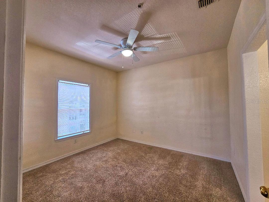 Image 15 of 27 For 3577 Conroy Road 331