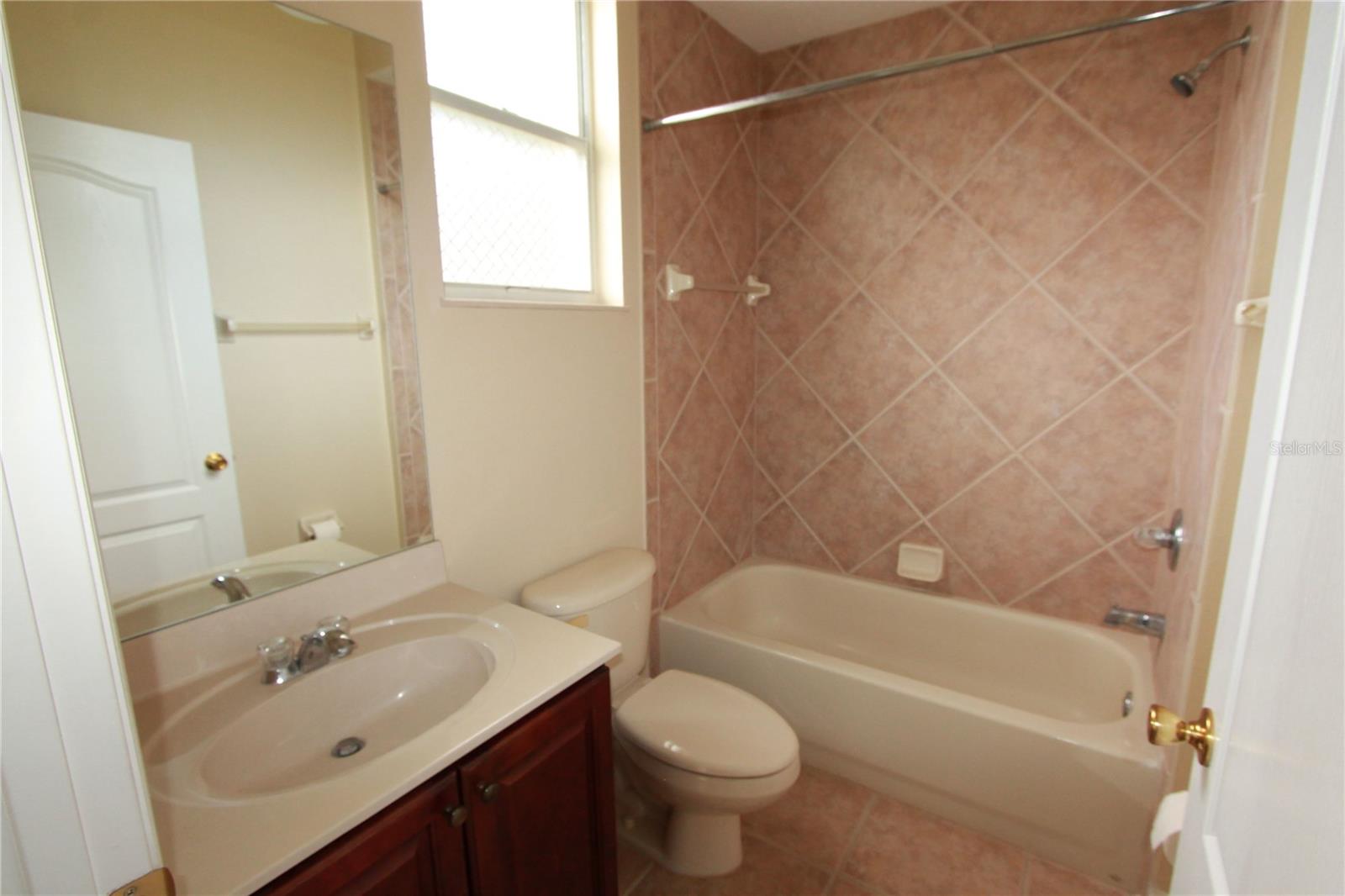Image 30 of 46 For 824 Blairmont Lane