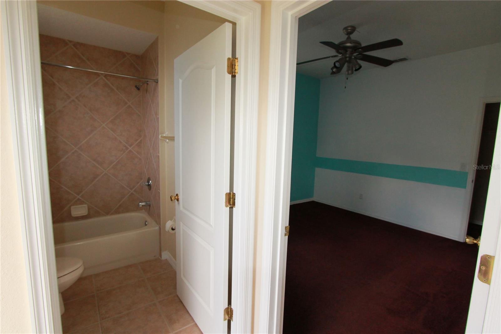 Image 32 of 46 For 824 Blairmont Lane