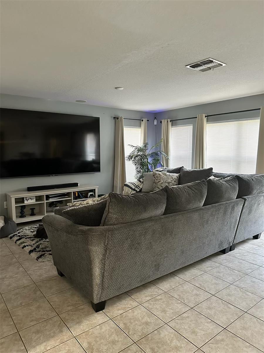 Image 3 of 40 For 2806 Polson Drive