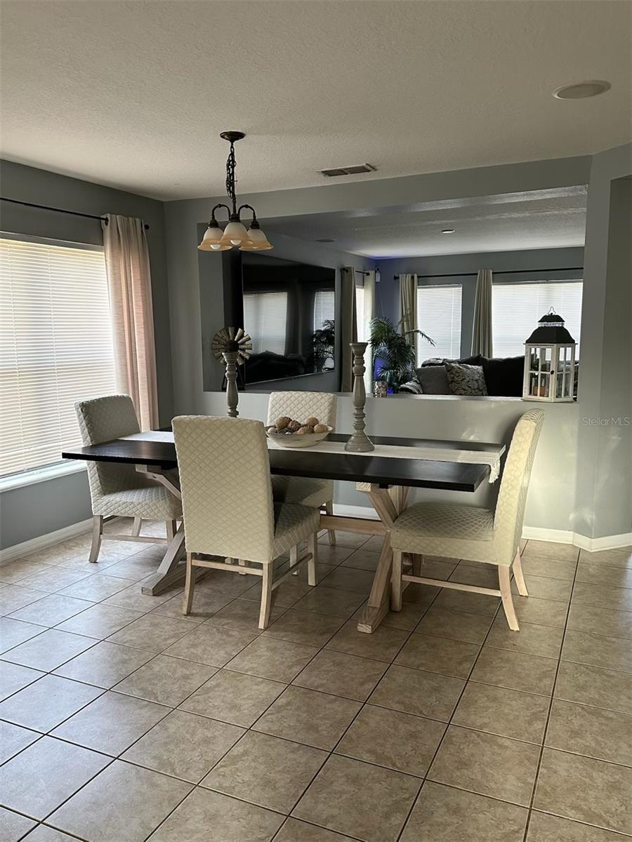 Image 4 of 40 For 2806 Polson Drive