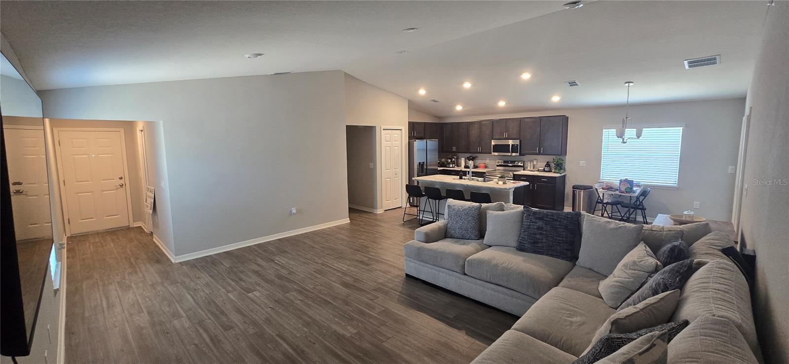 Image 6 of 18 For 1540 Fleur Drive