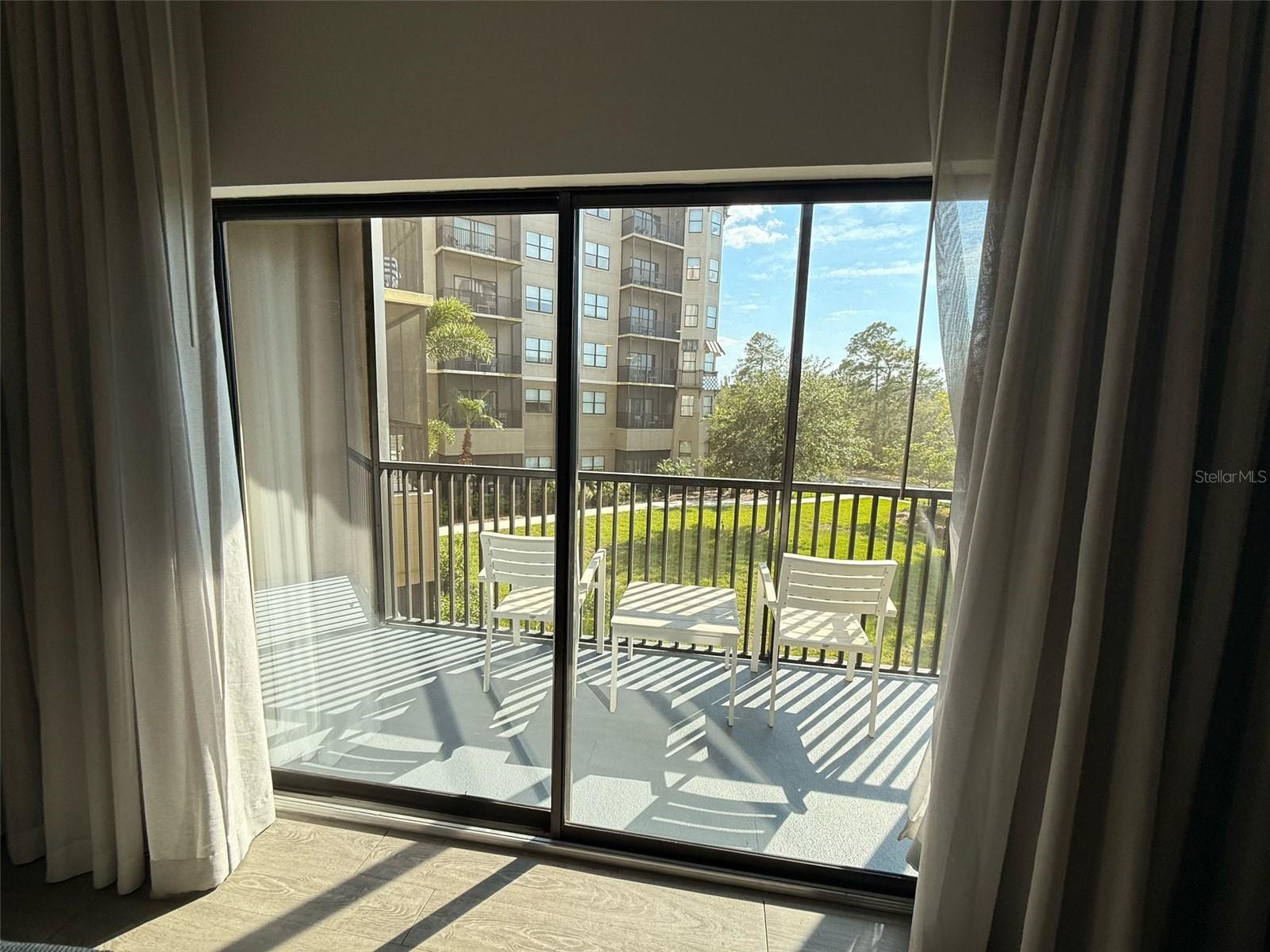 Image 10 of 39 For 14501 Grove Resort Avenue 2231