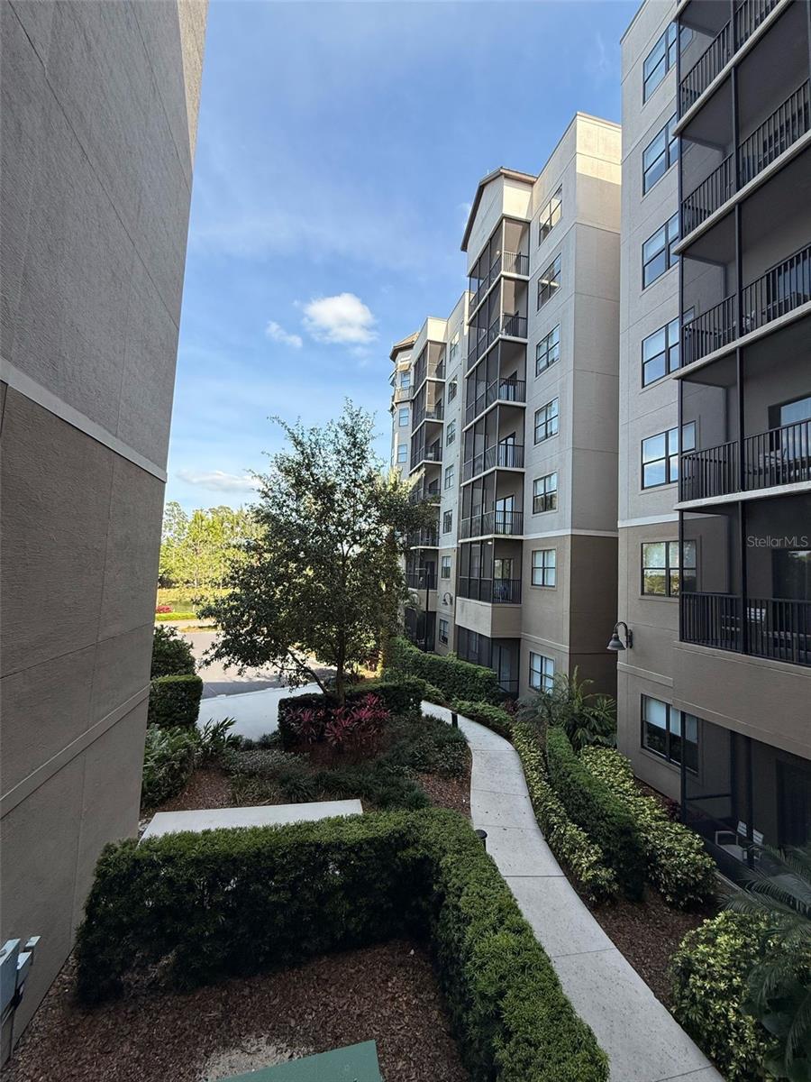 Image 21 of 39 For 14501 Grove Resort Avenue 2231