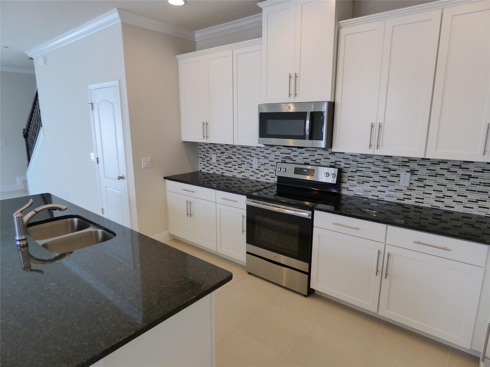 Image 5 of 17 For 7628 Aloma Pines Court