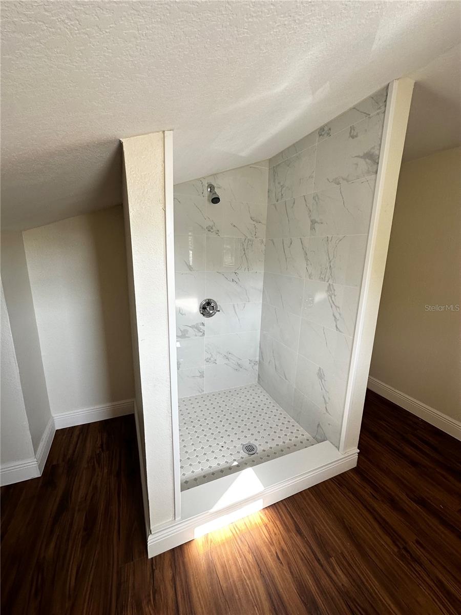 Image 14 of 23 For 1310 Polk City Road