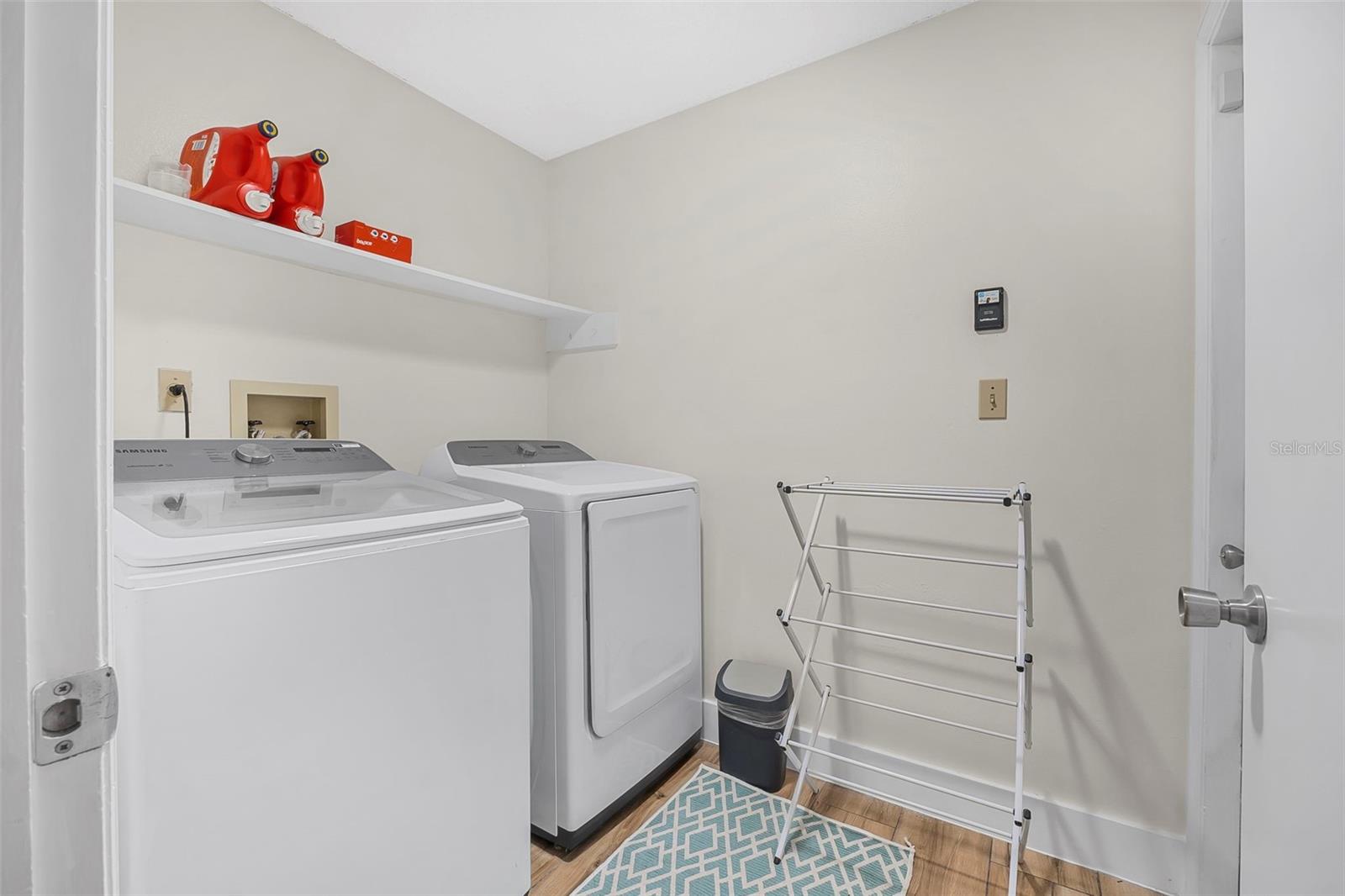 Image 26 of 36 For 3889 Biscayne Drive
