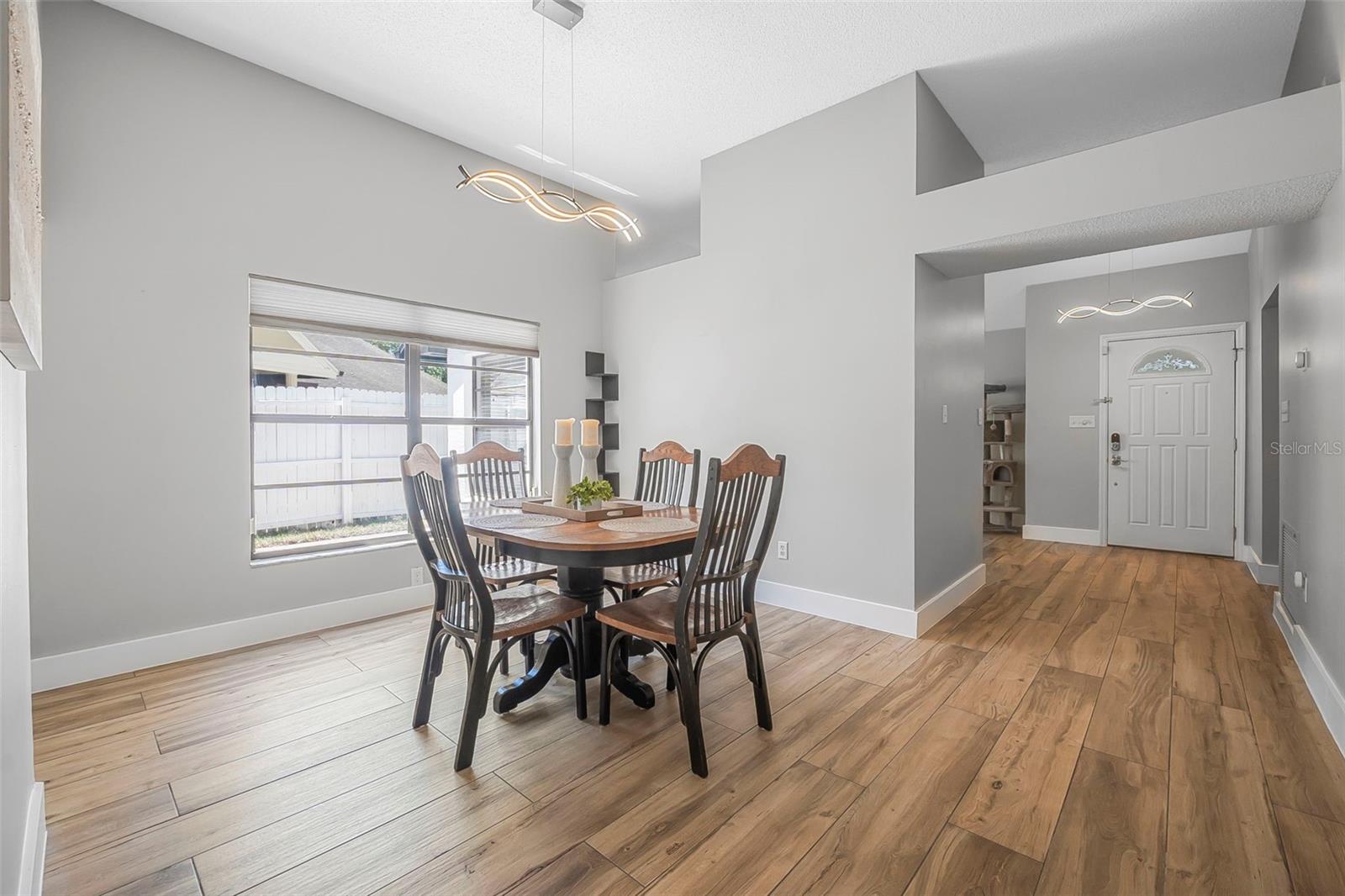 Image 7 of 36 For 3889 Biscayne Drive