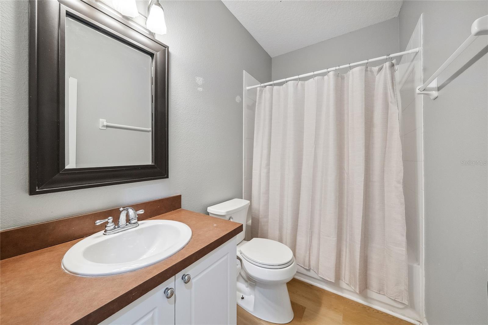 Image 19 of 27 For 561 Pinebranch Circle