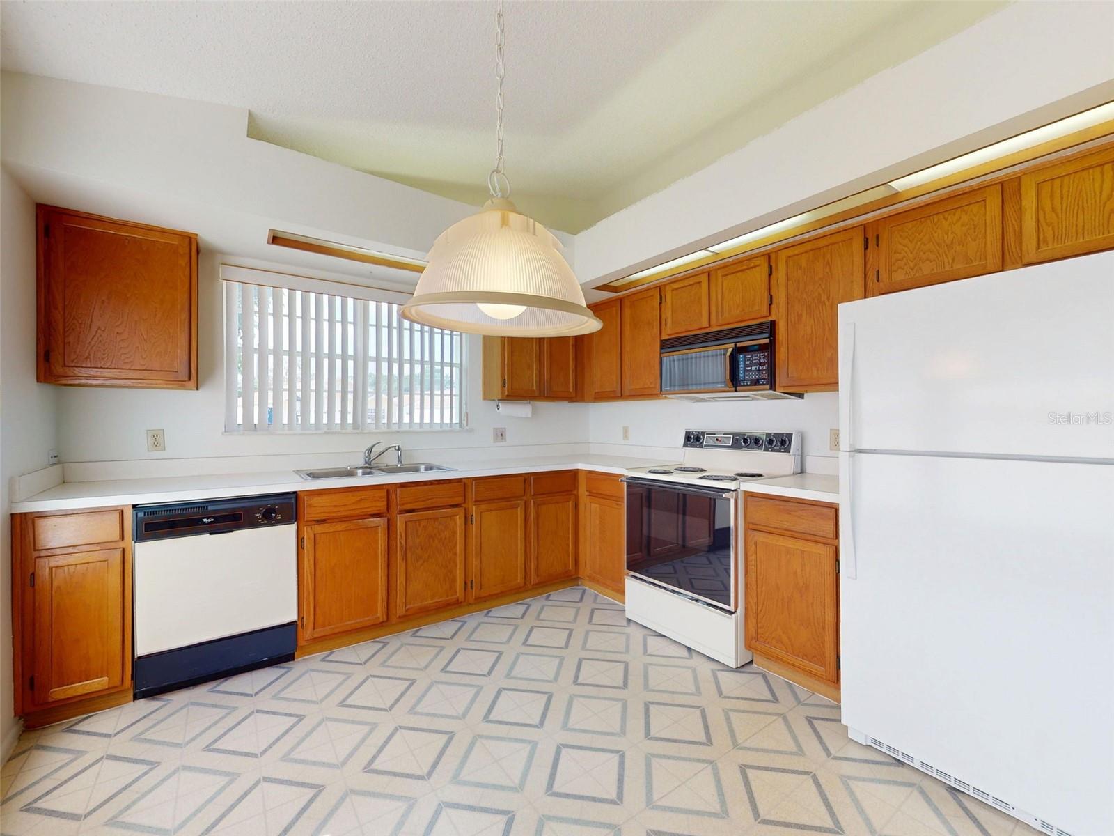 Image 15 of 60 For 148 Meadow Boulevard