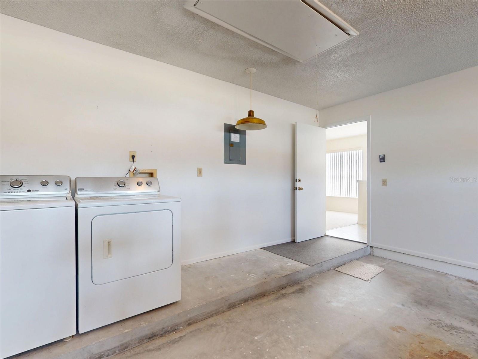 Image 33 of 60 For 148 Meadow Boulevard