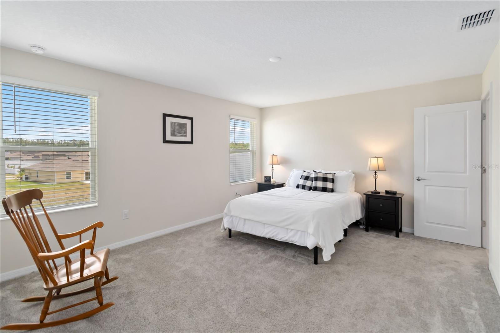 Image 19 of 53 For 5347 Travertine Street