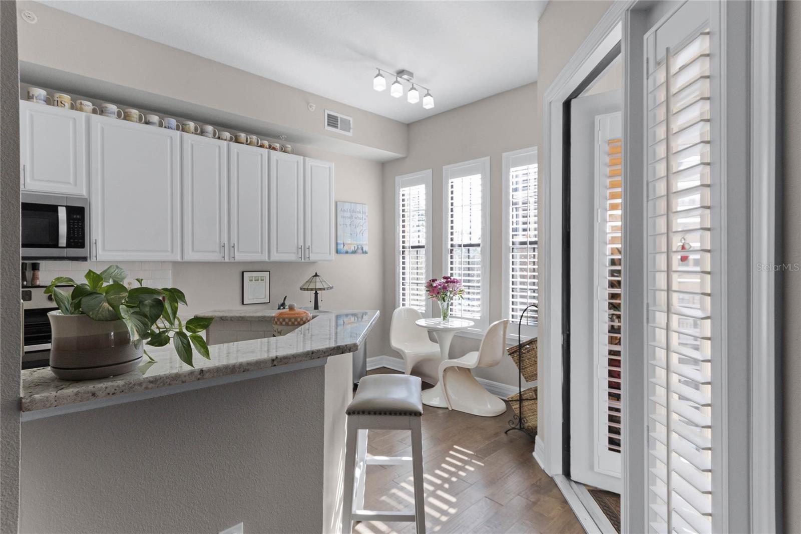 Image 5 of 18 For 501 Mirasol Circle 304