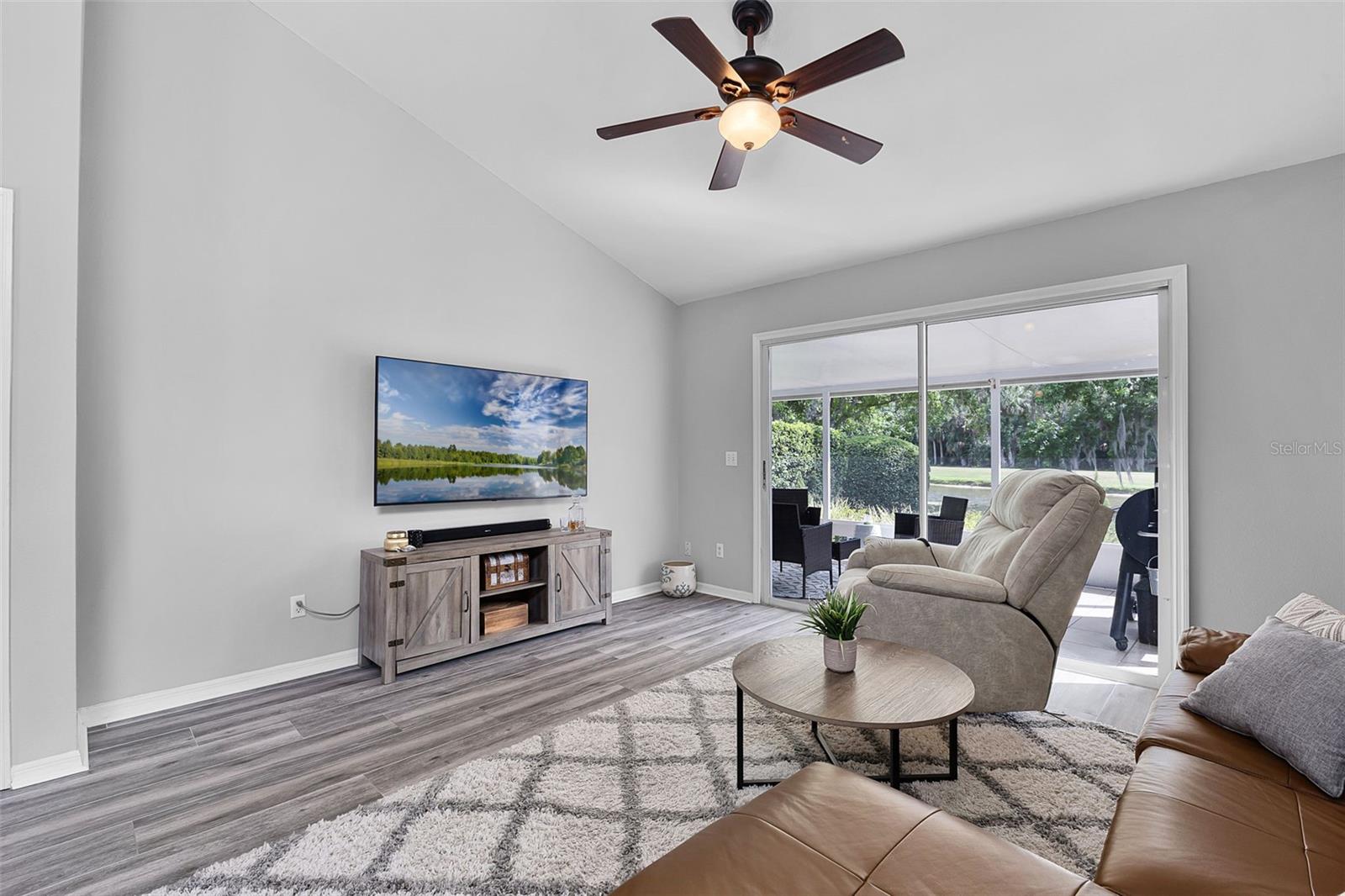 Image 4 of 17 For 1527 Braewick Street