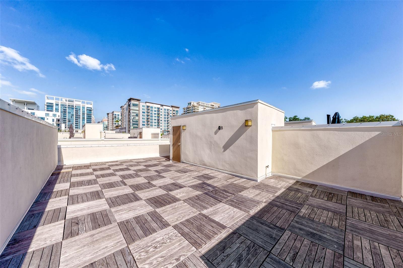 Image 30 of 35 For 220 Summerlin Avenue