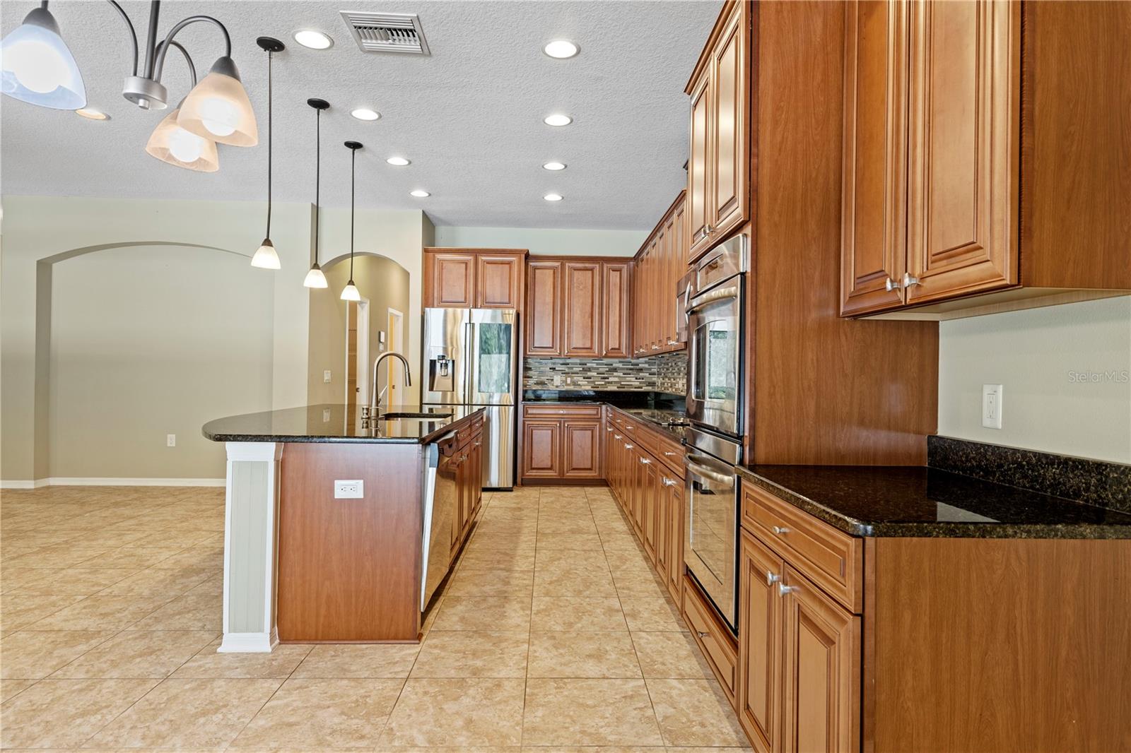 Image 13 of 65 For 11818 Gilmerton Drive
