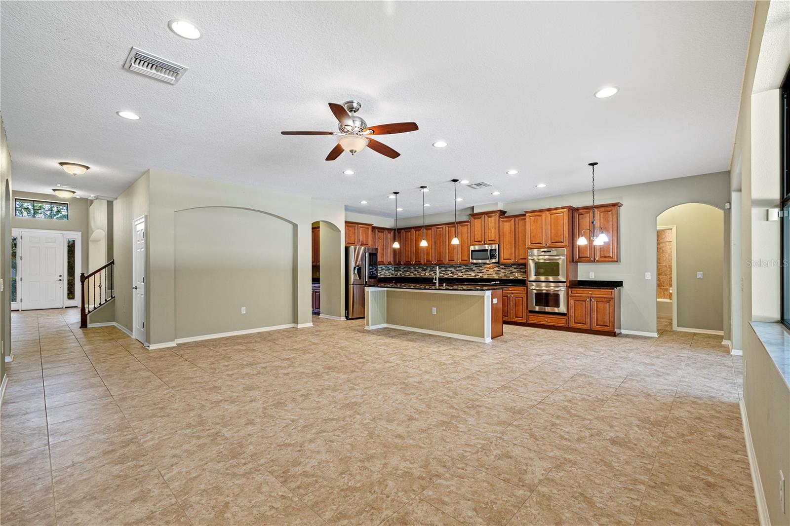 Image 20 of 65 For 11818 Gilmerton Drive