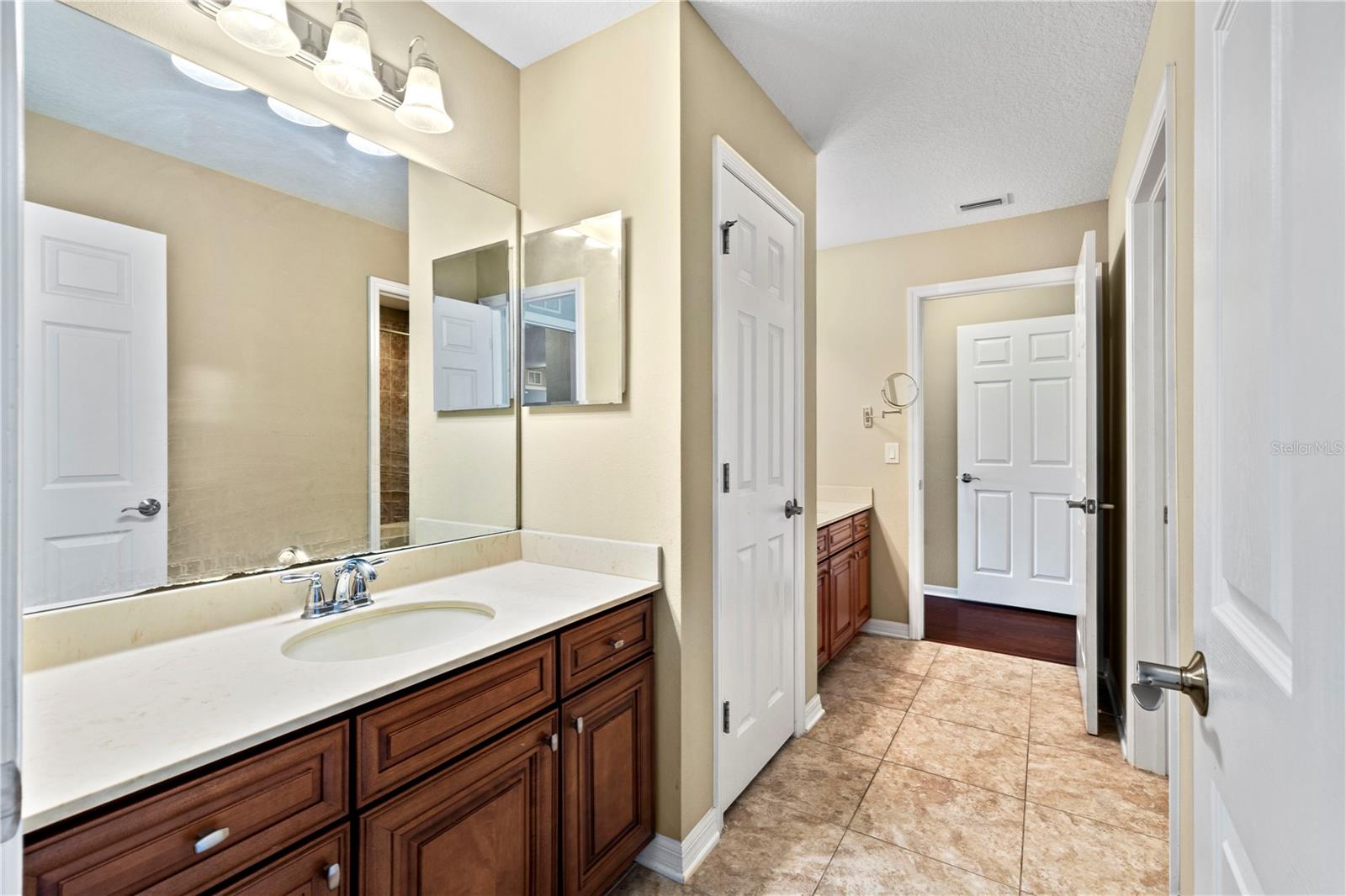 Image 29 of 65 For 11818 Gilmerton Drive