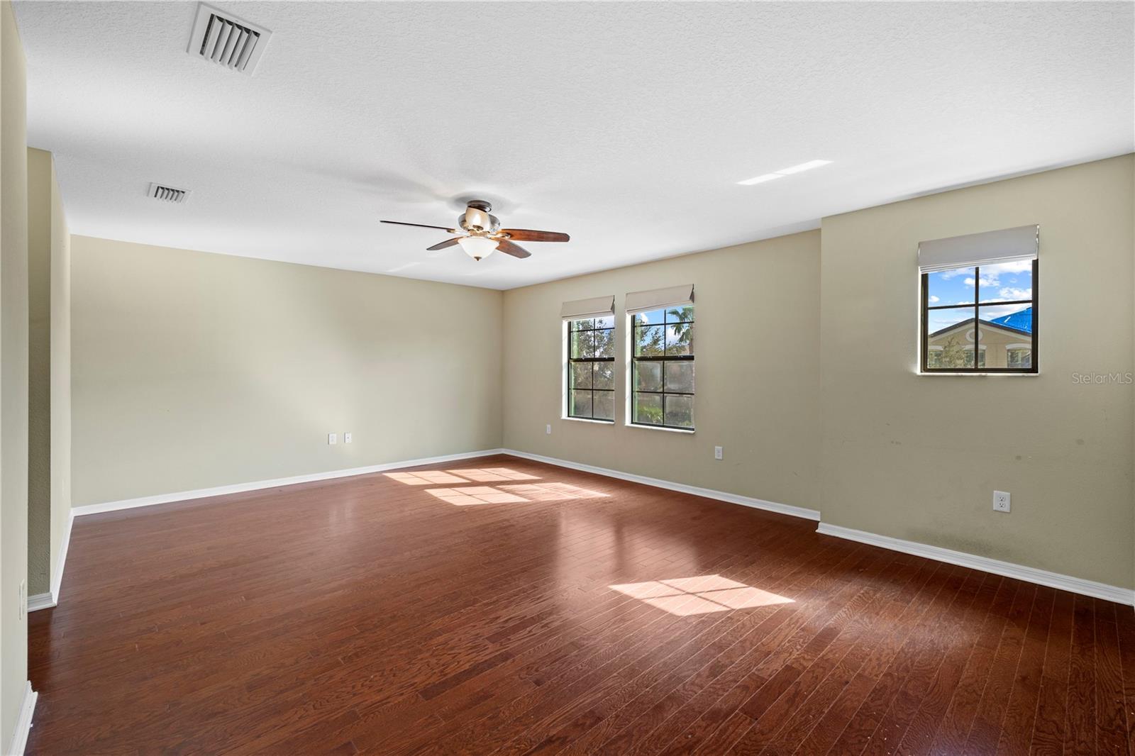 Image 30 of 65 For 11818 Gilmerton Drive