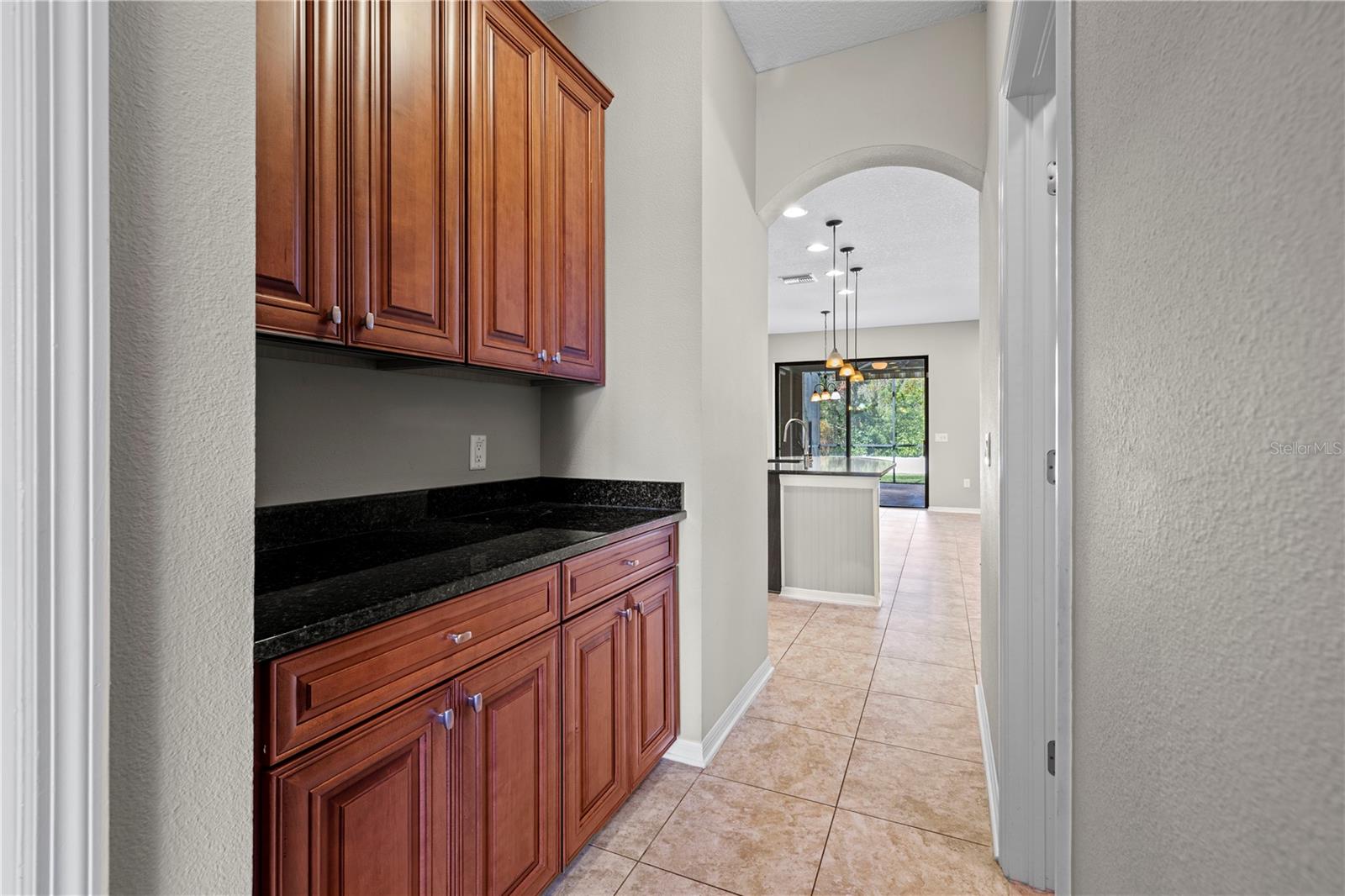 Image 7 of 65 For 11818 Gilmerton Drive