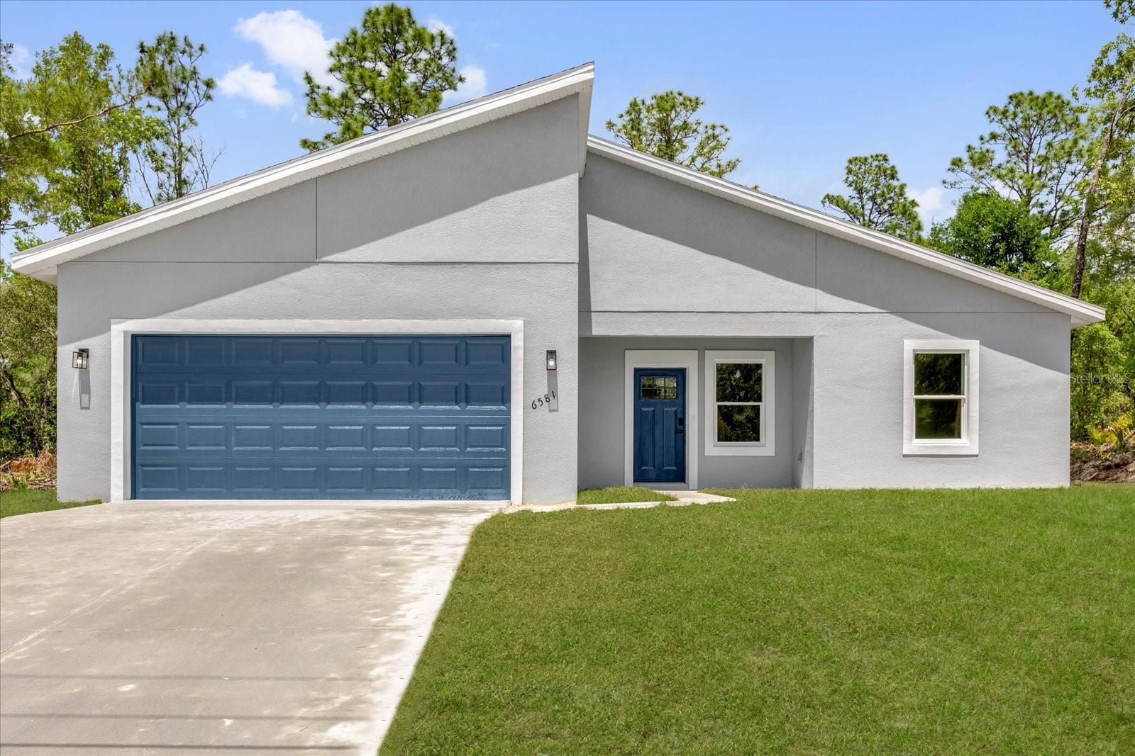 Listing photo id 3 for 6581 Bedstrow Boulevard