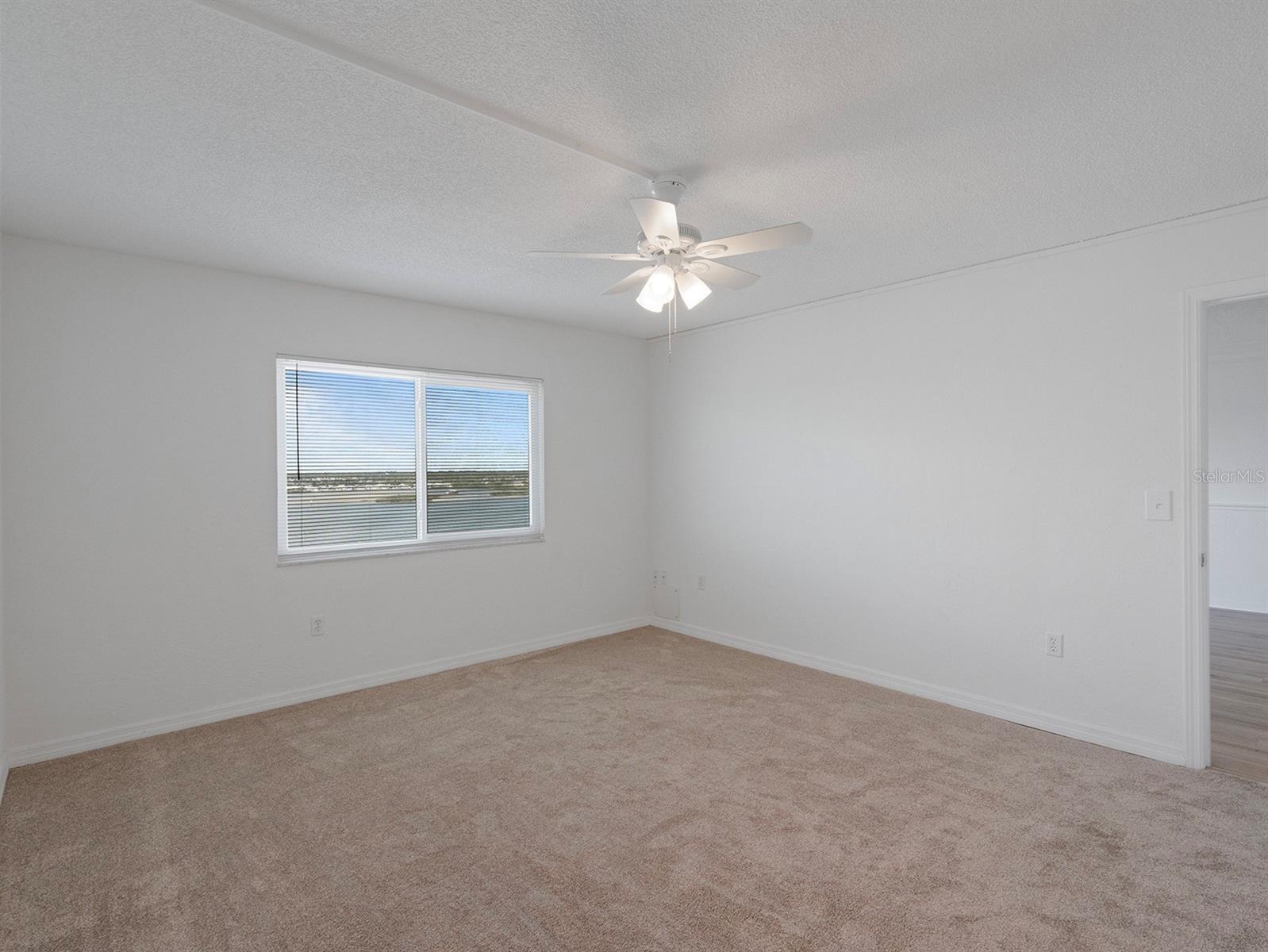Image 30 of 74 For 3606 Peninsula Drive 707
