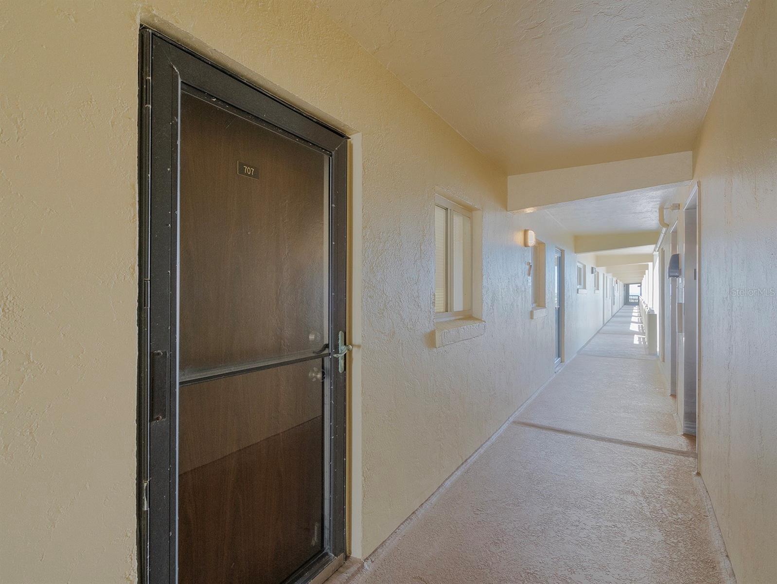 Image 9 of 74 For 3606 Peninsula Drive 707