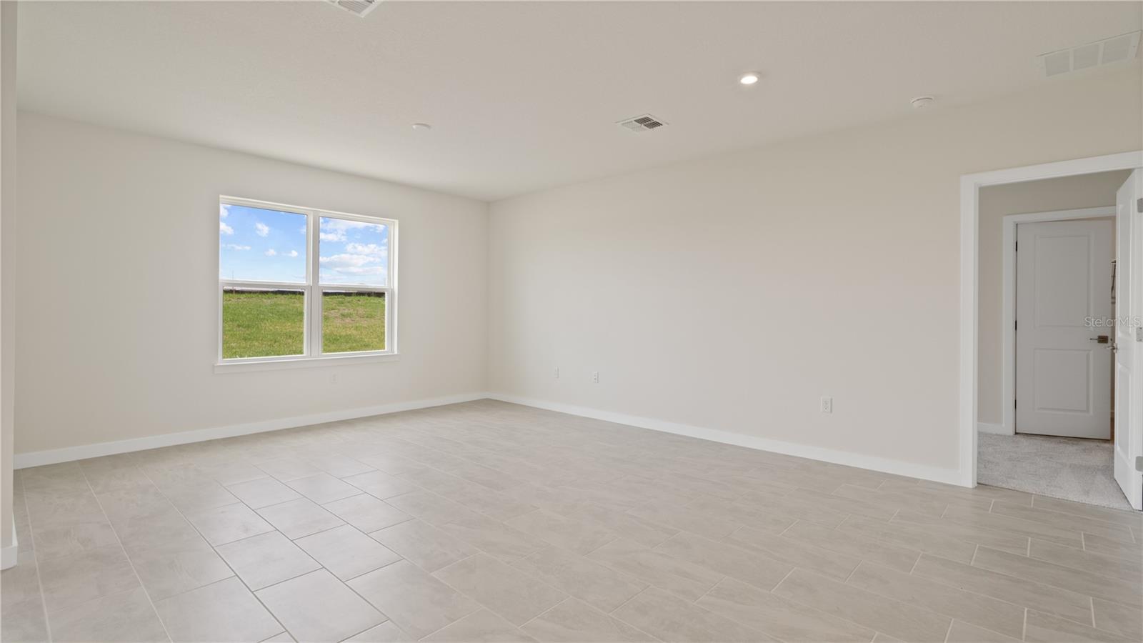 Image 18 of 27 For 2013 Stone Wall Court
