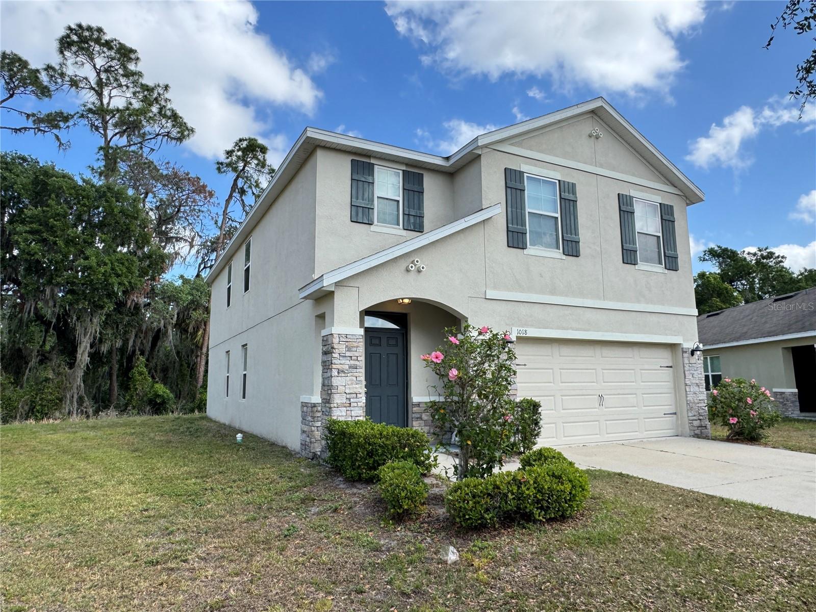 Image 2 of 41 For 1018 Ashentree Drive