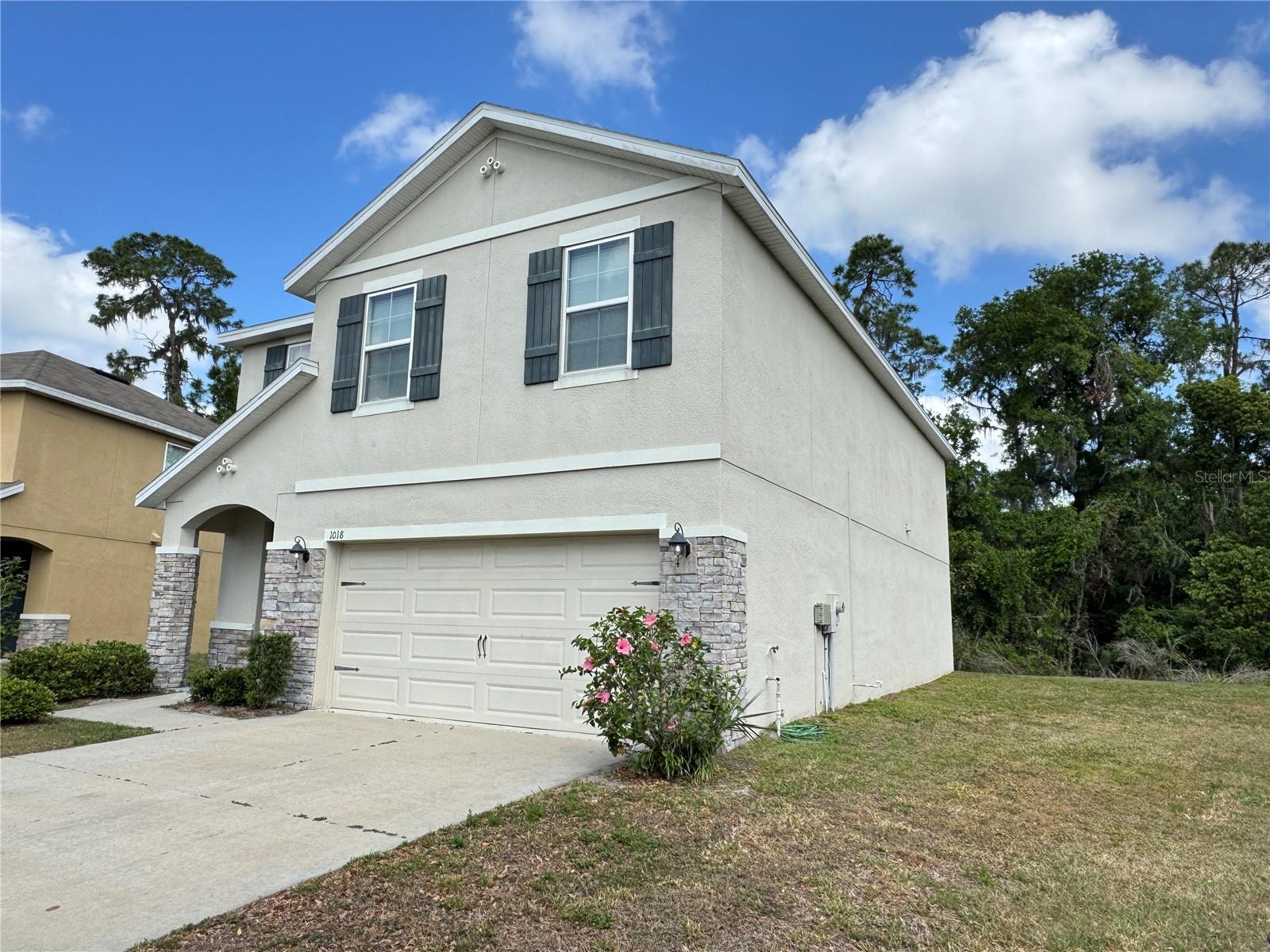 Image 3 of 41 For 1018 Ashentree Drive