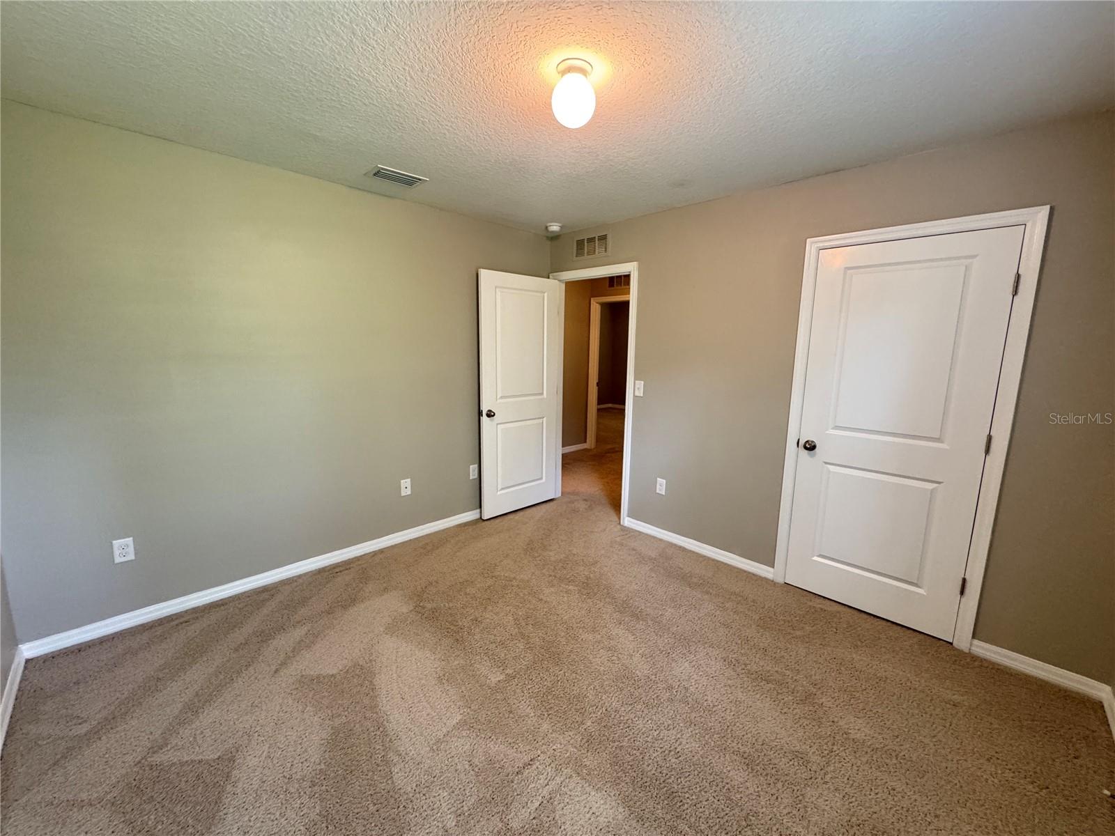 Image 37 of 41 For 1018 Ashentree Drive