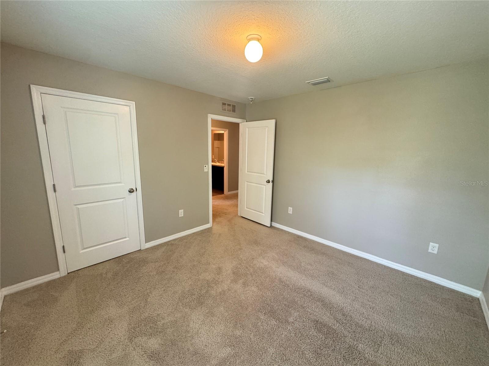 Image 39 of 41 For 1018 Ashentree Drive