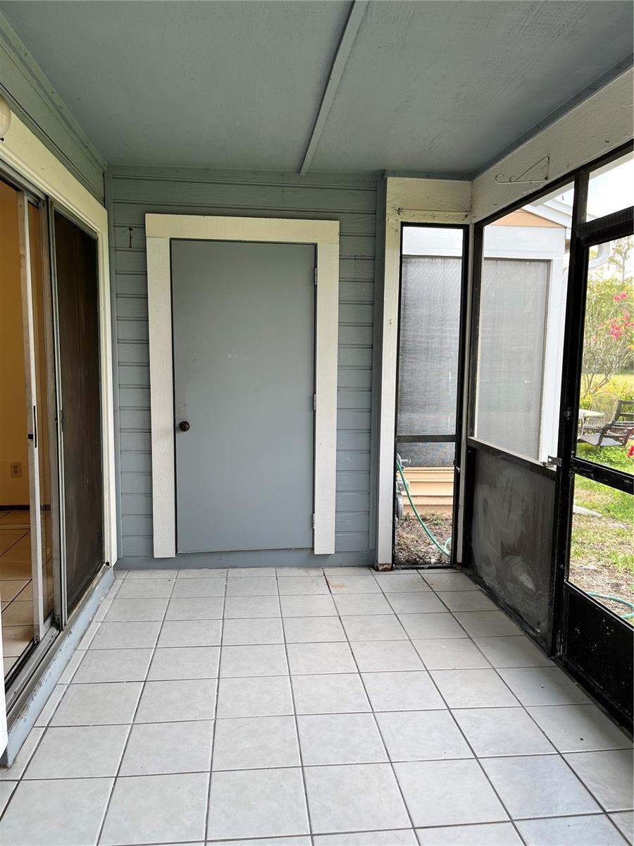 Image 10 of 24 For 2001 Waterleaf Street