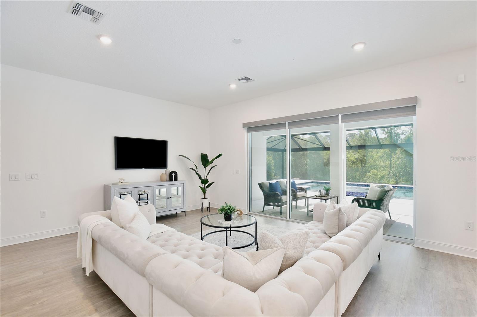 Image 22 of 83 For 10139 Austrina Oak Loop