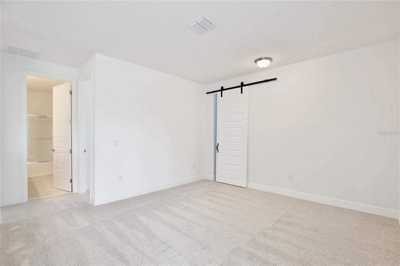Image 34 of 83 For 10139 Austrina Oak Loop
