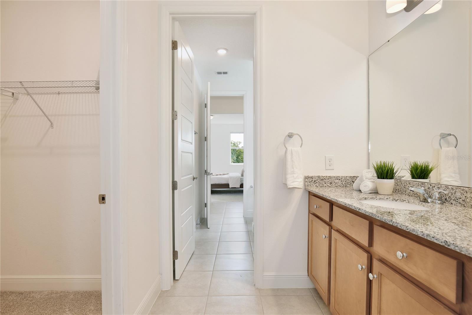 Image 47 of 83 For 10139 Austrina Oak Loop