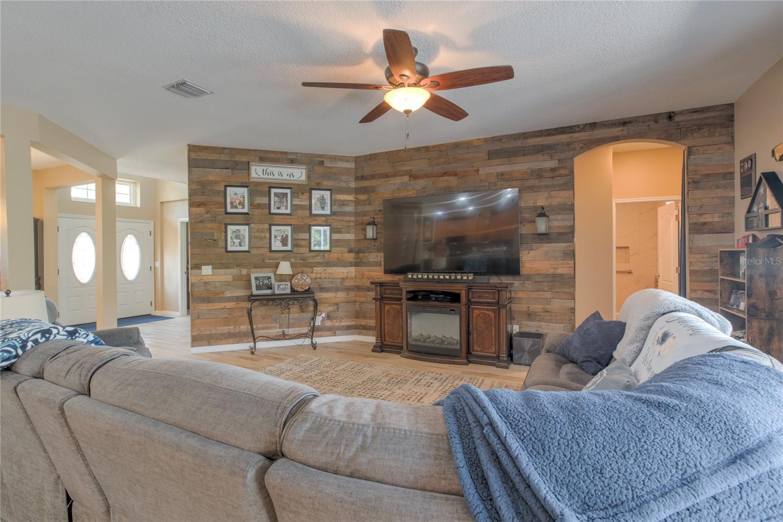 Image 11 of 43 For 269 Englenook Drive