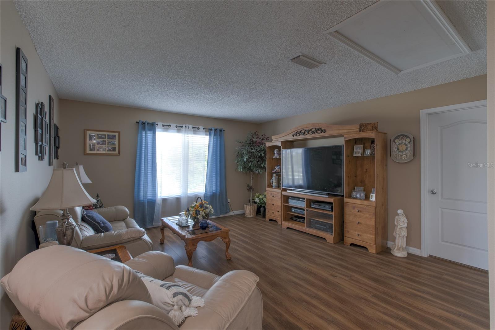 Image 32 of 43 For 269 Englenook Drive