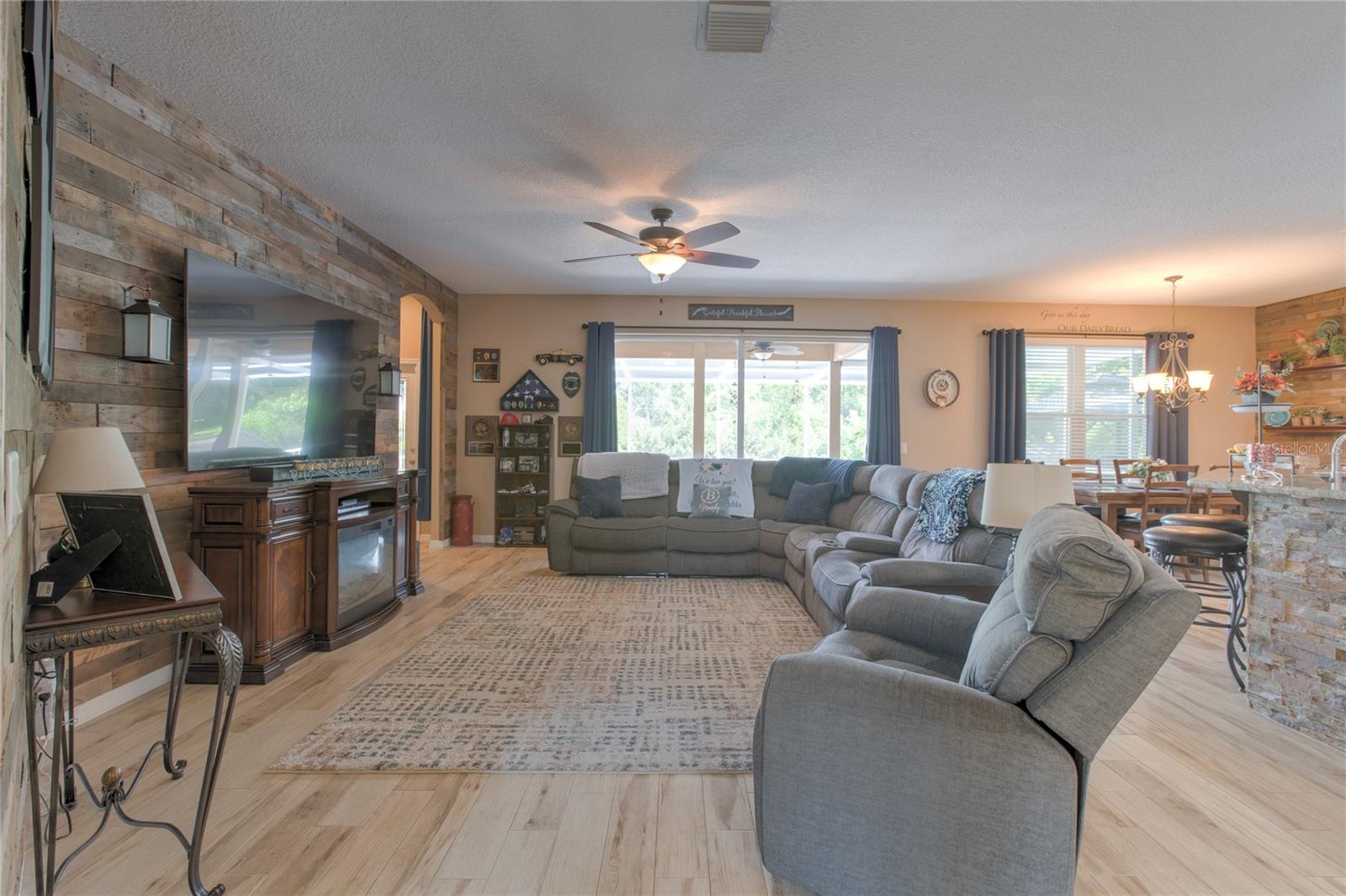 Image 9 of 43 For 269 Englenook Drive