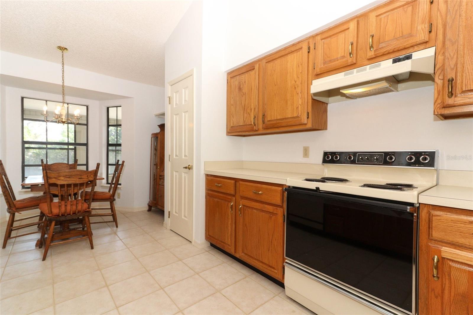 Image 15 of 72 For 7703 Pine Vista Court