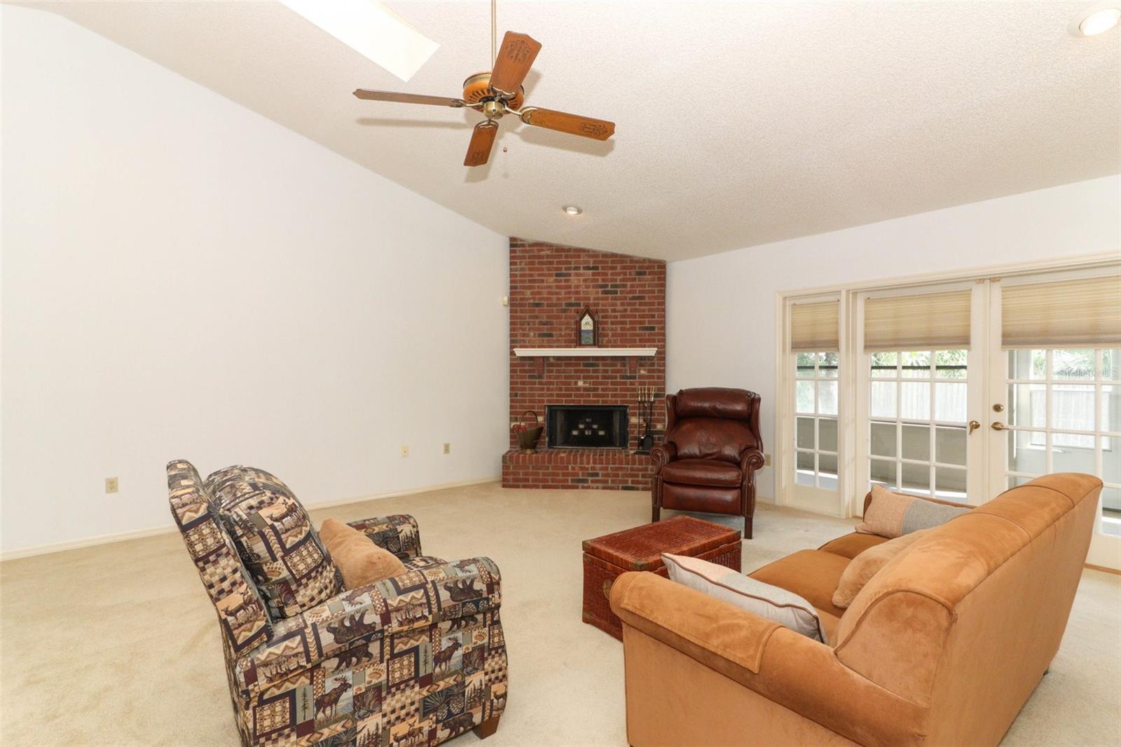 Image 21 of 72 For 7703 Pine Vista Court