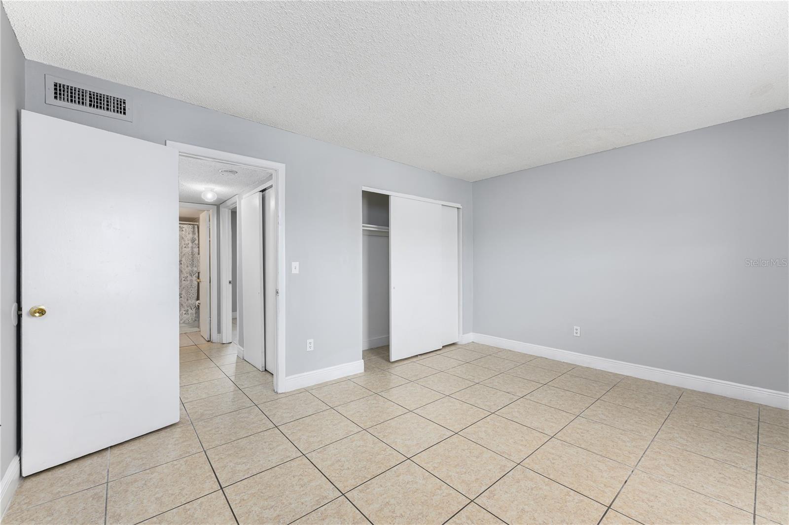 Image 13 of 30 For 5325 Curry Ford Road G202