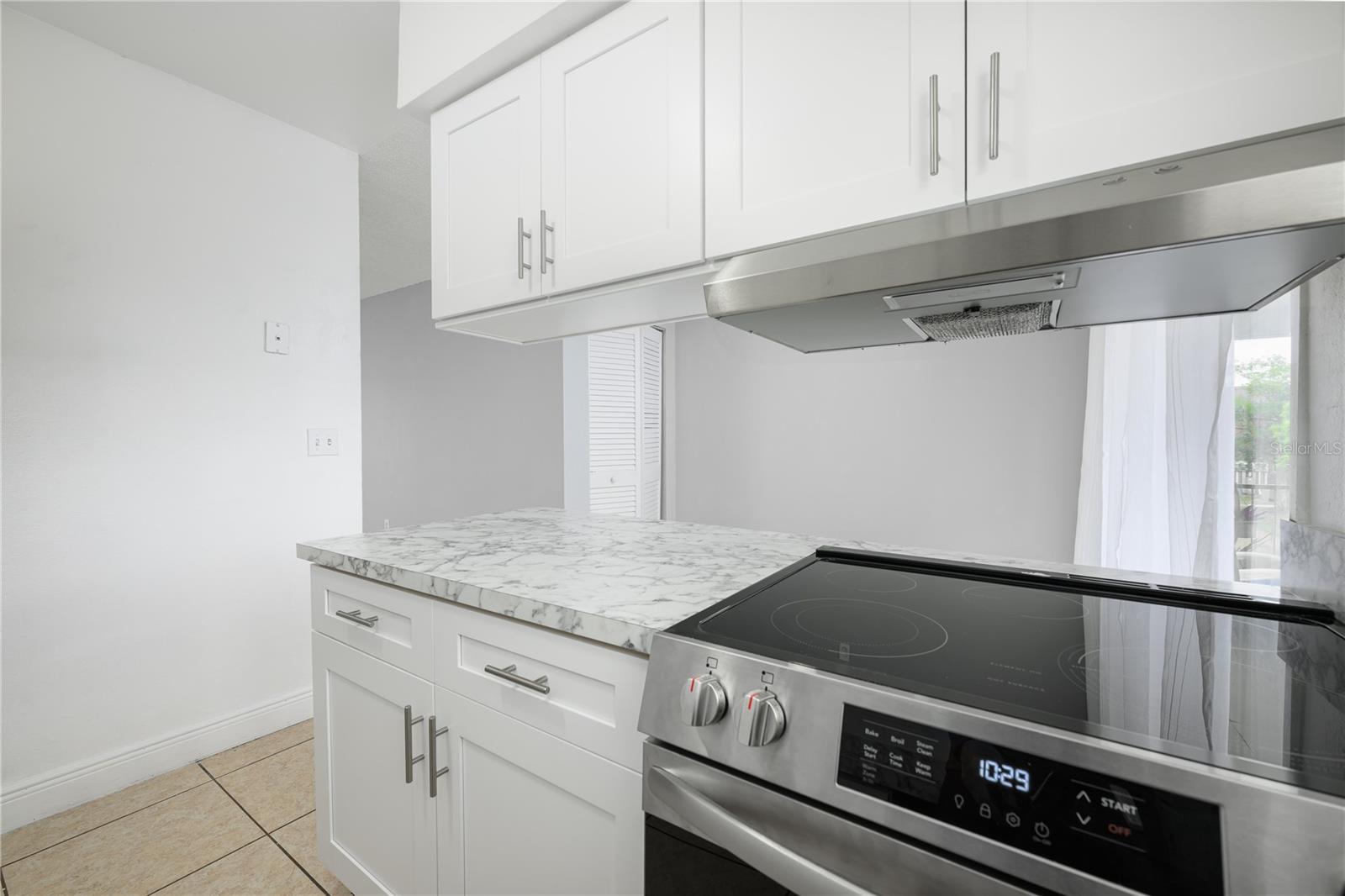 Image 9 of 30 For 5325 Curry Ford Road G202