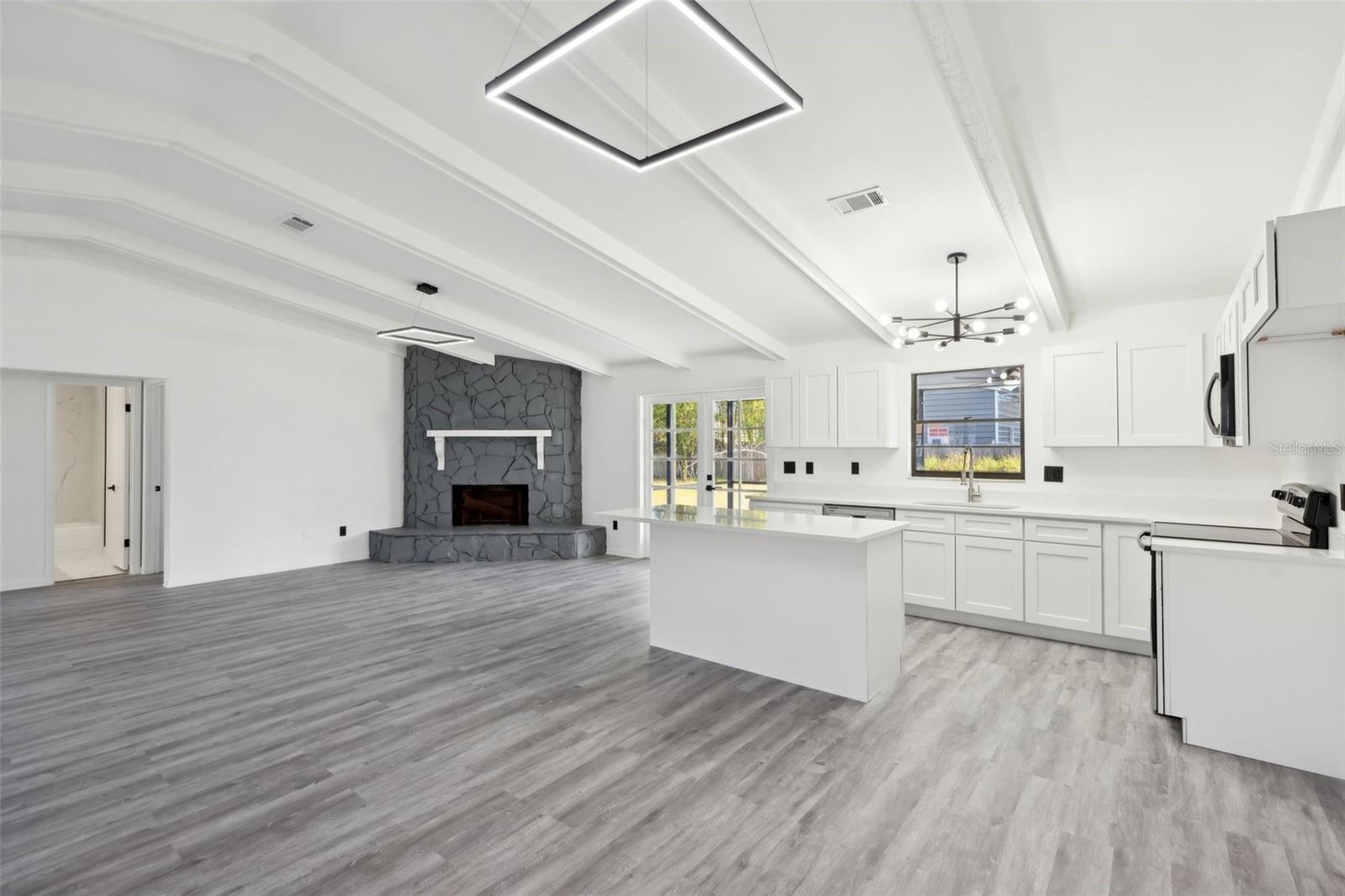 Image 10 of 38 For 4510 Bonanza Street