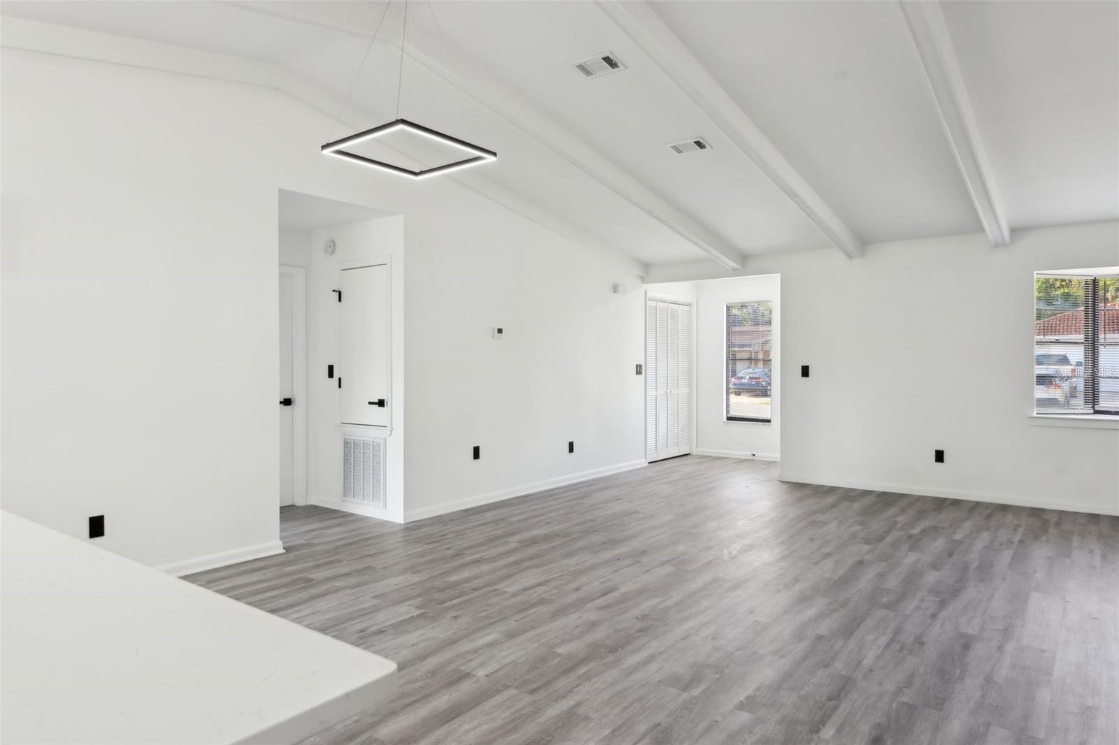 Image 12 of 38 For 4510 Bonanza Street