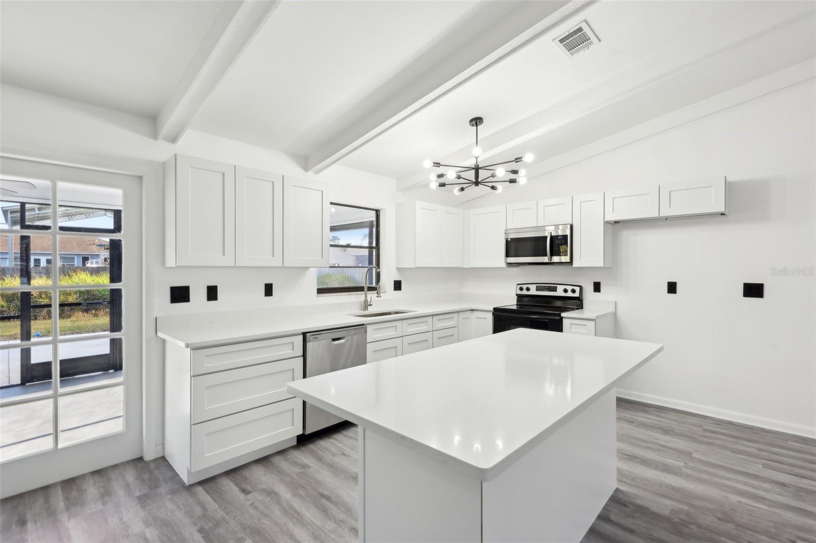 Image 15 of 38 For 4510 Bonanza Street