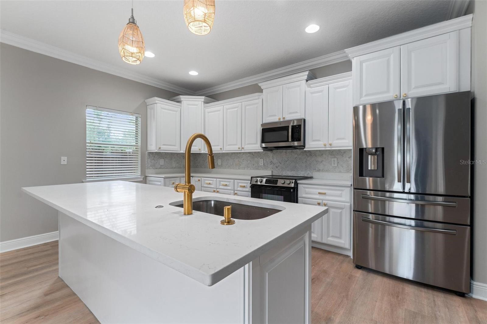 Image 12 of 51 For 1130 Hardy Avenue