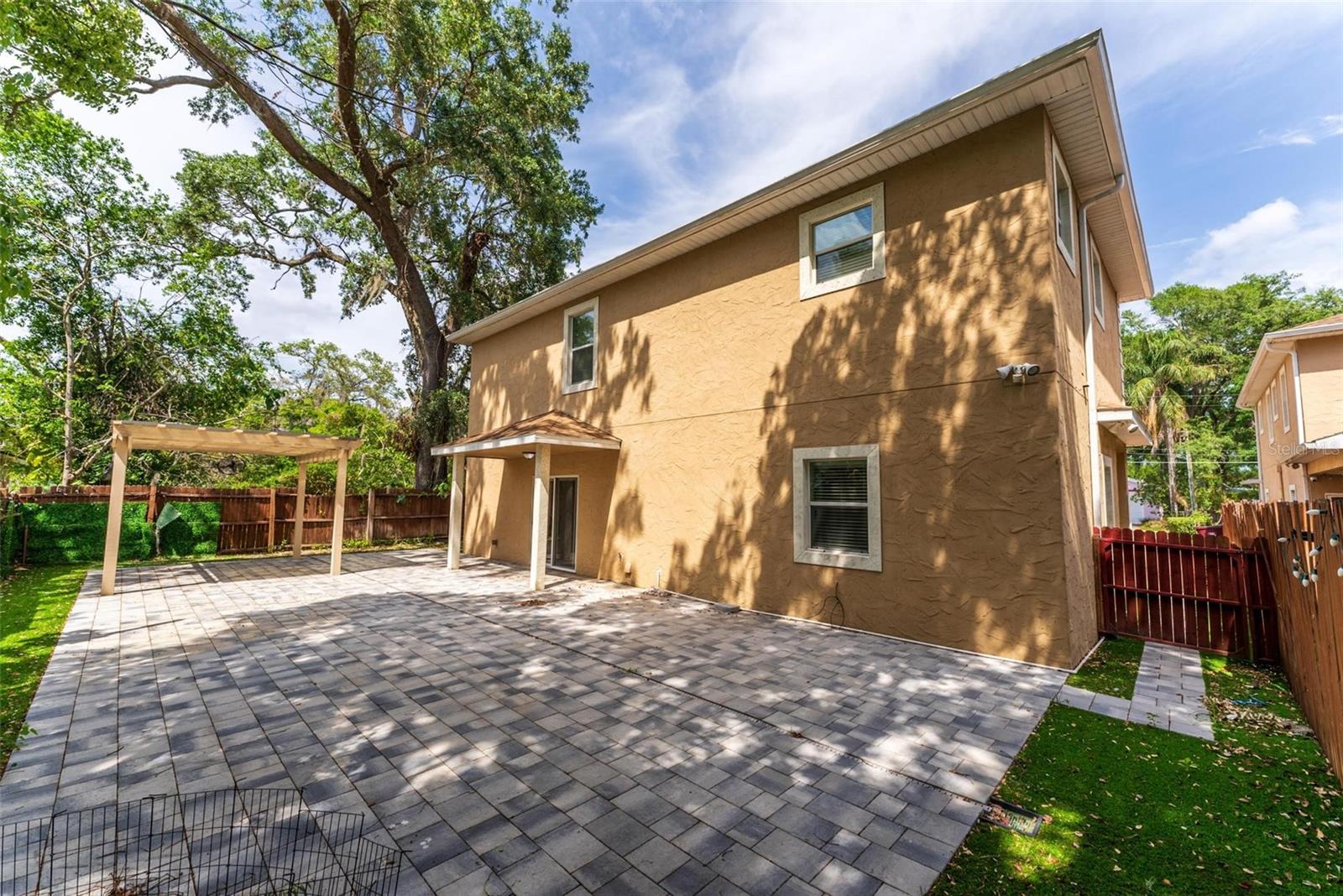 Image 3 of 51 For 1130 Hardy Avenue