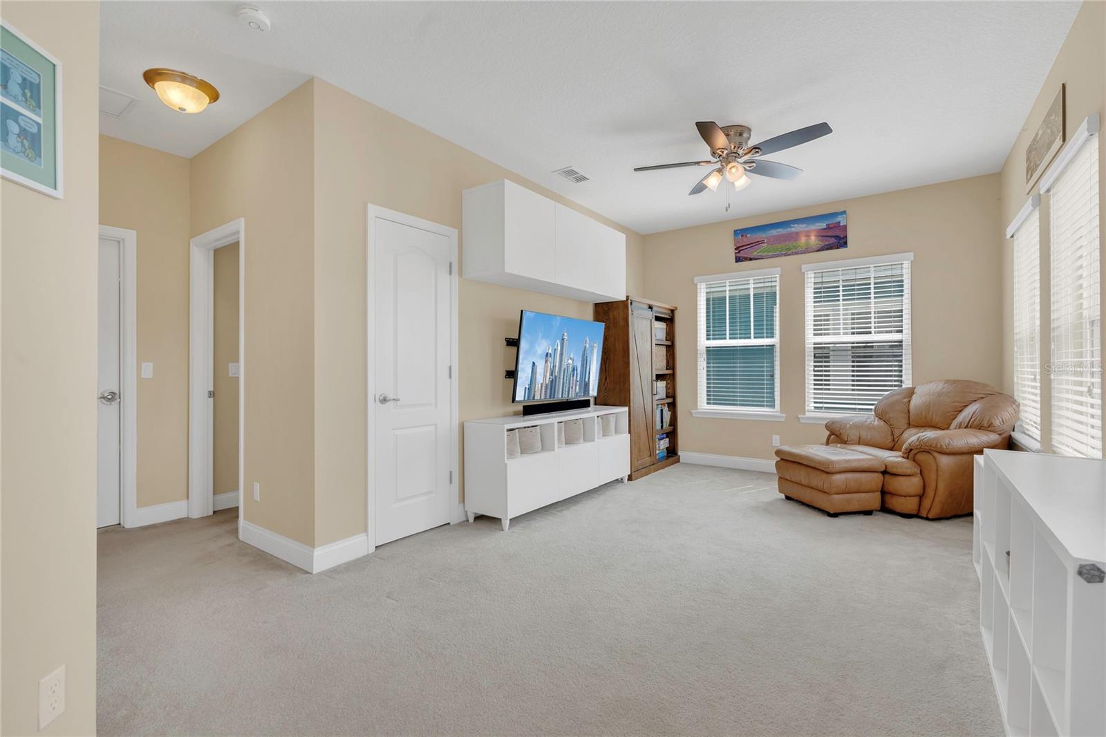 Image 10 of 77 For 8679 Laureate Boulevard