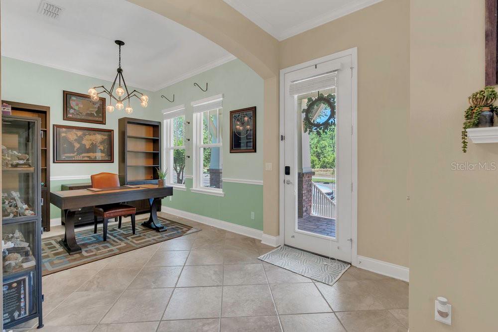 Image 16 of 77 For 8679 Laureate Boulevard